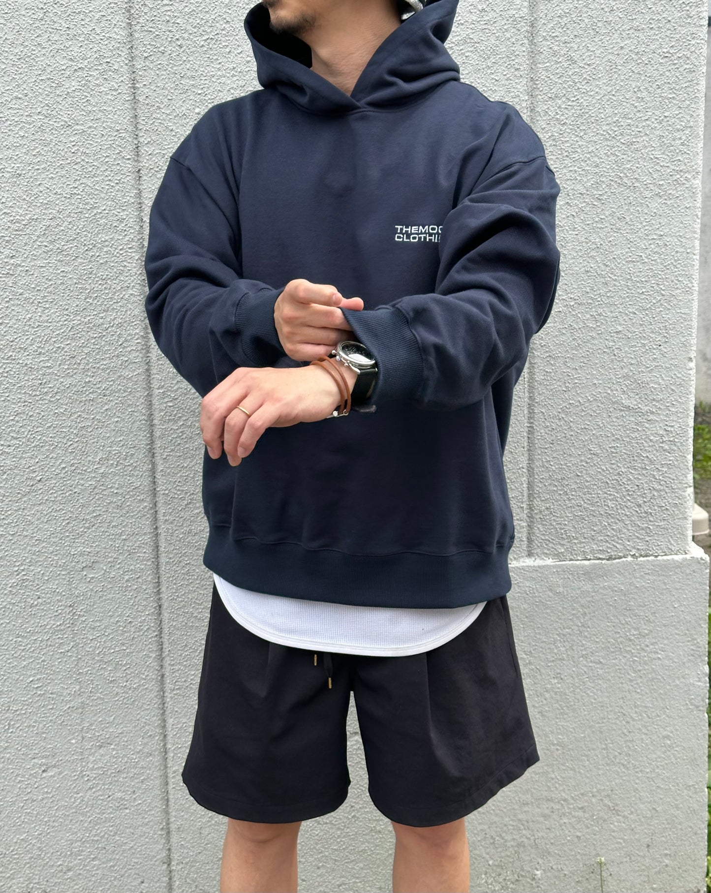 THE MOON logo sweat hoodie