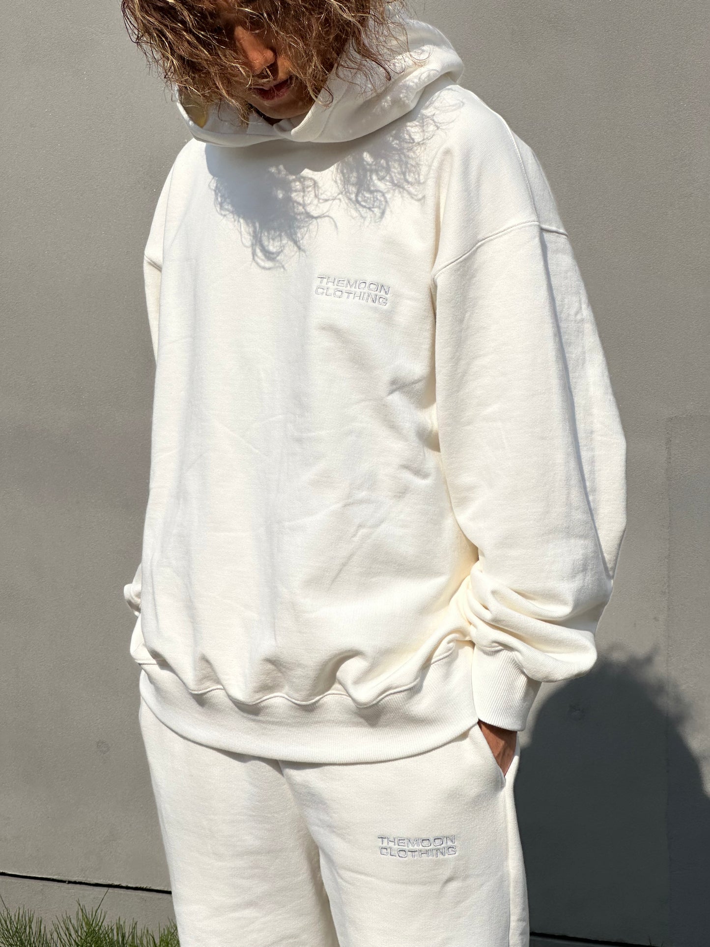 THE MOON logo sweatsuit
