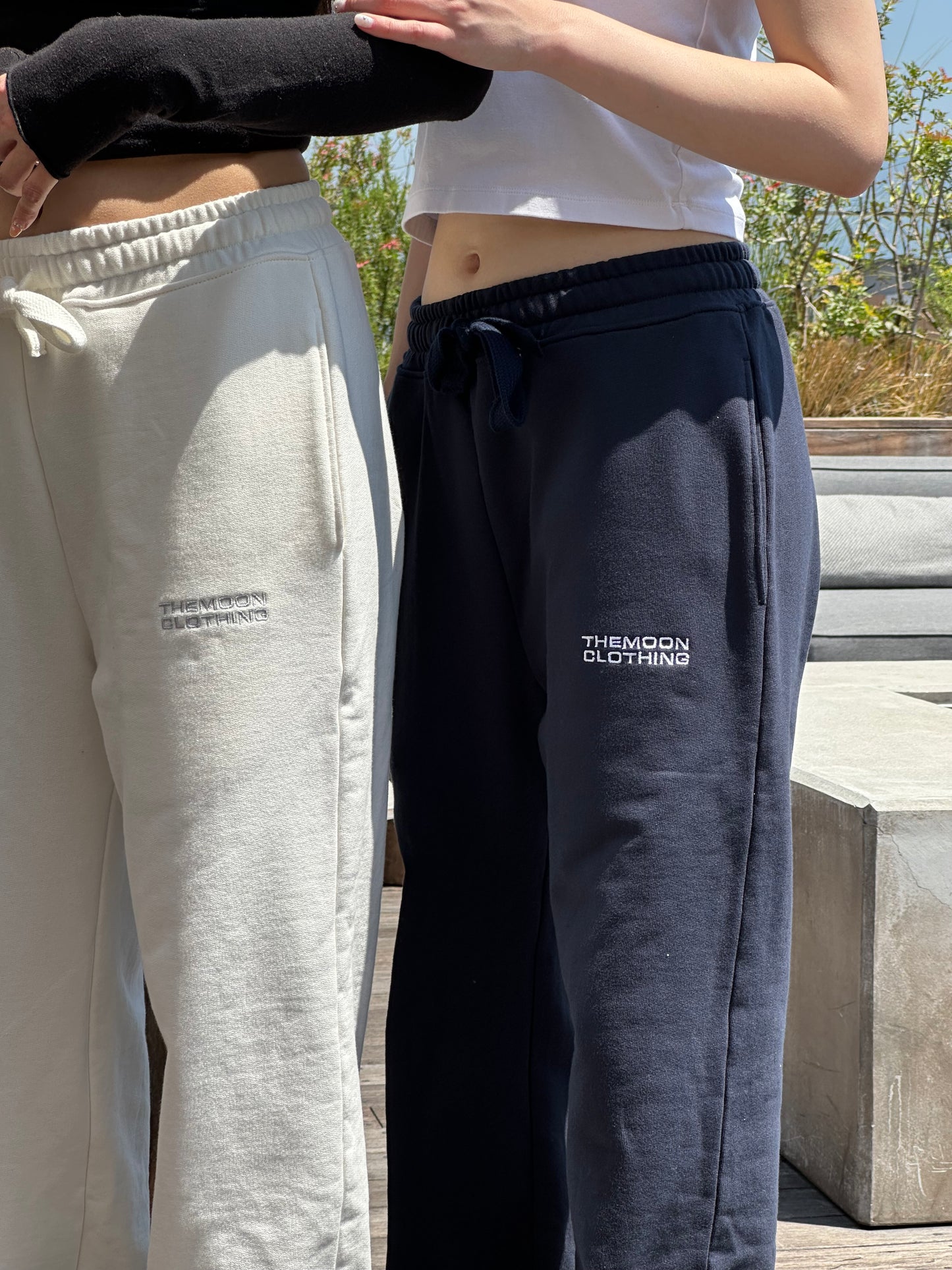 THE MOON logo sweatpants