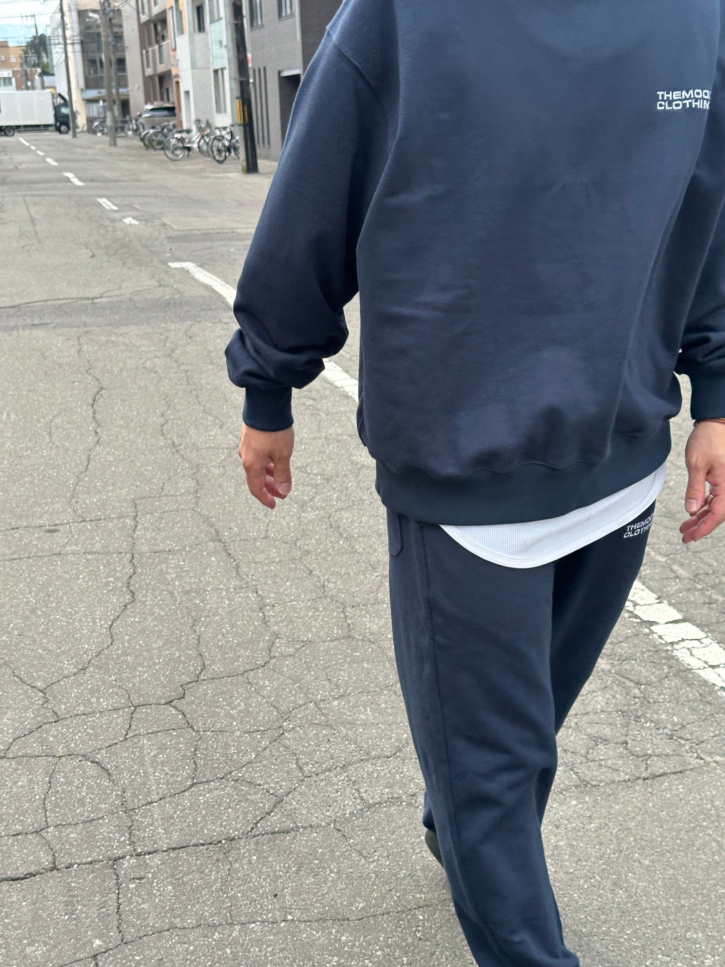 THE MOON logo sweatsuit