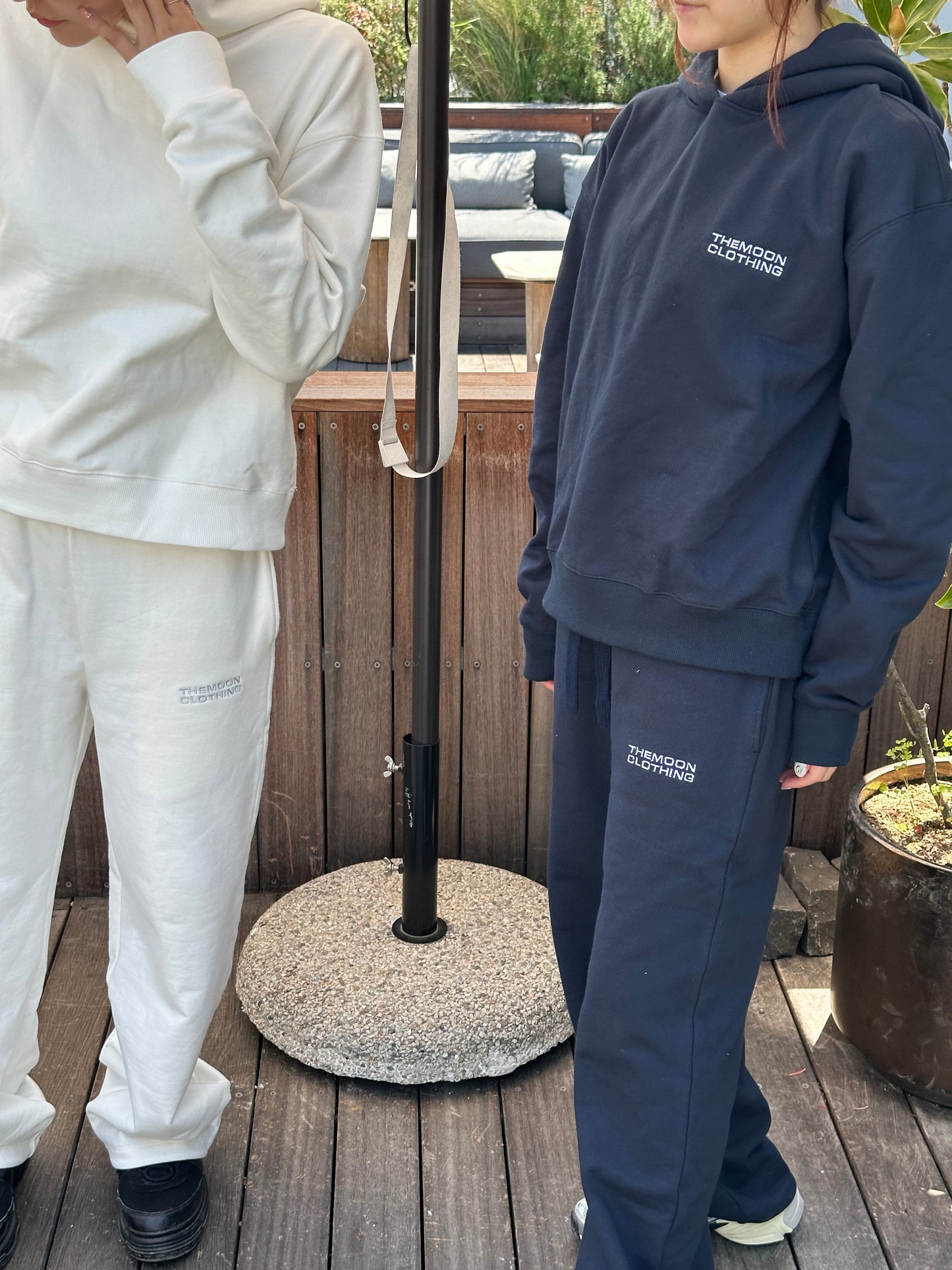 THE MOON logo sweatsuit